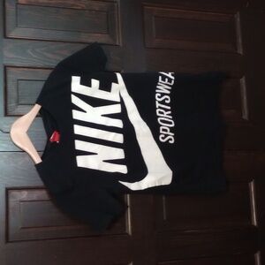 Nike Sportswear black tee